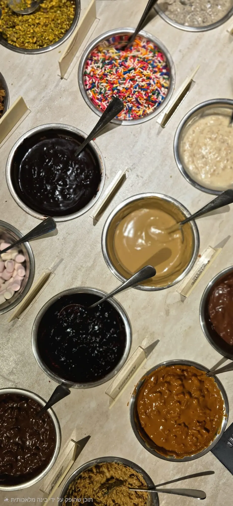 Sauces & toppings