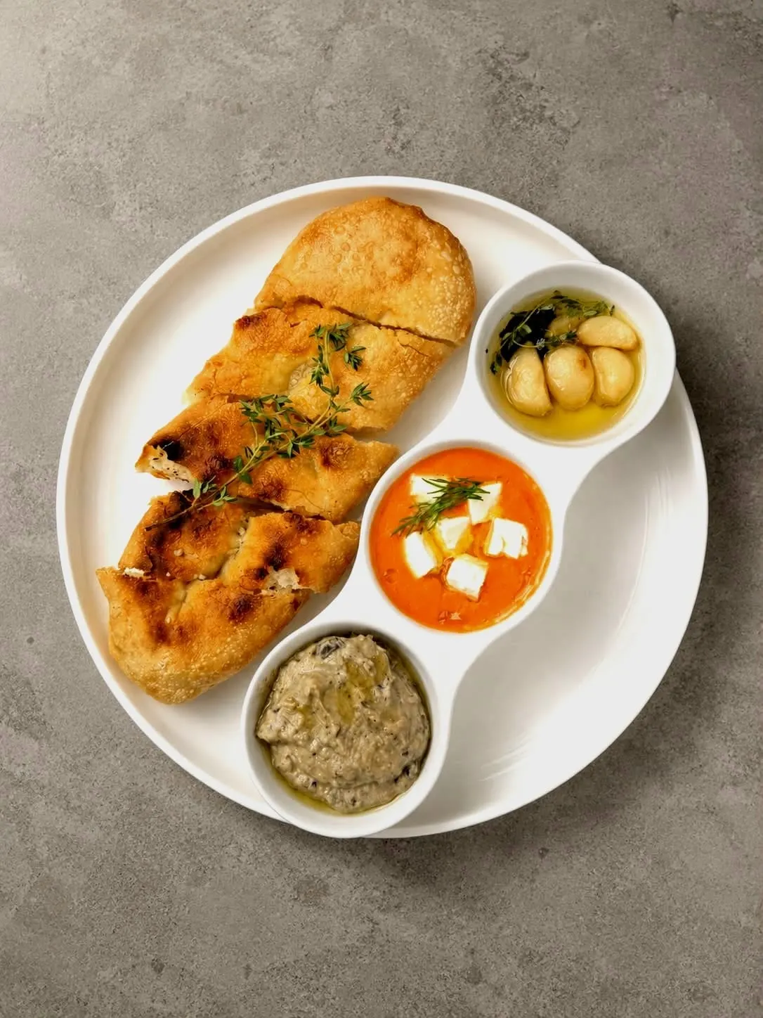 Bread & dips